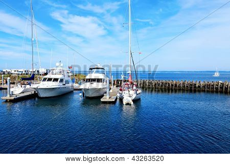 Port Townsend, Wa. Centro Marina con barcos.