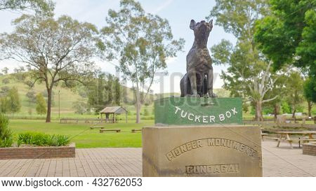 Gundagai, Australia - Oct, 23, 2020: Close Up Of The Historic Dog On The Tuckerbox Memorial At Gunda