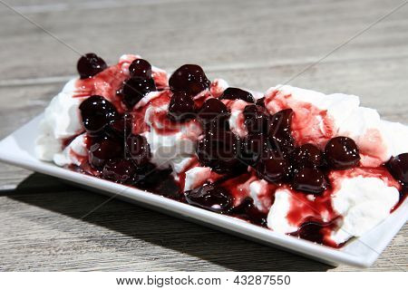 Jogurt s Cherry