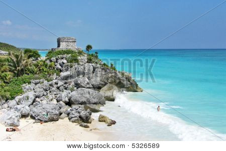 青い海の Tulum、メキシコ