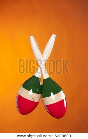 Maracas isolados na