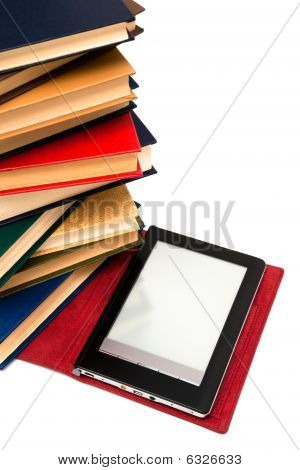 Lector y libros antiguos