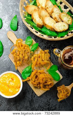 Crispy Onion Bhajis