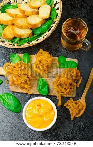 Crispy Onion Bhajis