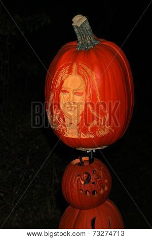 LOS ANGELES - OCT 4:  Khloe Kardashian Carved Pumpkin at the RISE of the Jack O'Lanterns at Descanso Gardens on October 4, 2014 in La Canada Flintridge, CA