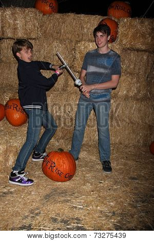 LOS ANGELES - OCT 4:  Jacob Hopkins, Gerald Hopkins at the RISE of the Jack O'Lanterns at Descanso Gardens on October 4, 2014 in La Canada Flintridge, CA