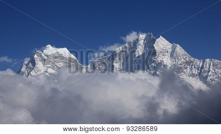 High Mountains Thamseku And Kangtega