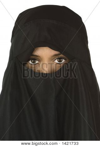 ผู้หญิงสวยใน Niqab ชุด 2