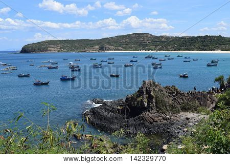 Vietnamese Natural Heritage Ganh Da Dia Sea With Fishing Boats