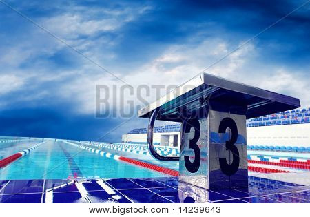 Offene Sport Waterpool mit sky