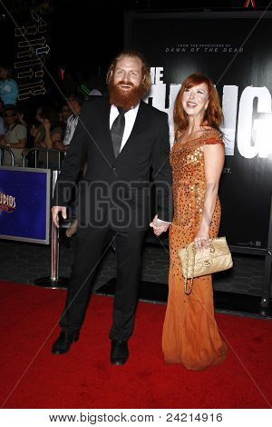 LOS ANGELES, CA - OCT 10: Kristofer Hivju na premiéře Universal Pictures 'věc' na Univ