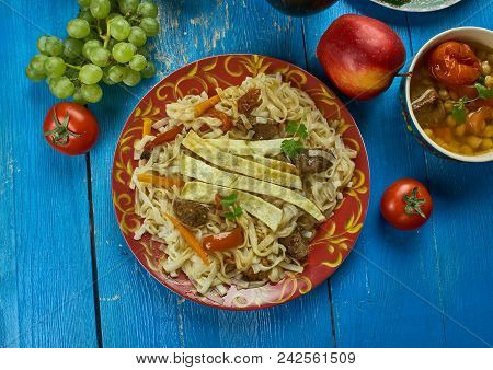 Uzbek Qovurma Lagmon