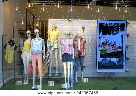 Bracknell, England - May 30, 2018: Window Display Of Summer Fashion Clothing For Women In The Next R