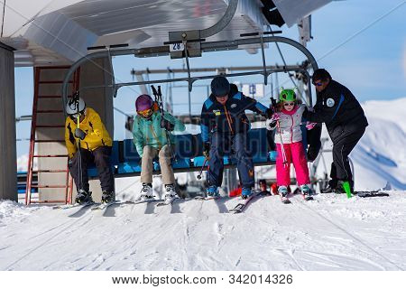 Grandvalira, Andorra : 2019 December 28 : People Having Fun In Sunny Day On Grandvalira Ski Station 