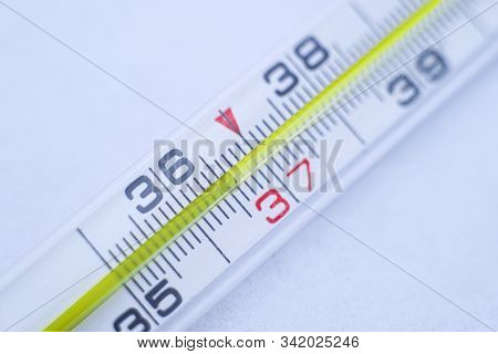 Thermometer For Measurement Of A Body Temperature