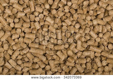 Pressed Wood Sawdust Egology Clean, No Smell For The House. For Cat, Guinea Pig, Hamster,  Bird, Rab