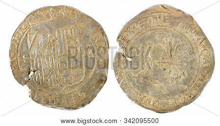 Ancient Spanish Silver Coin Of The Kings Fernando E Isabel. Catholic Kings. Coined In Sevilla. 4 Rea