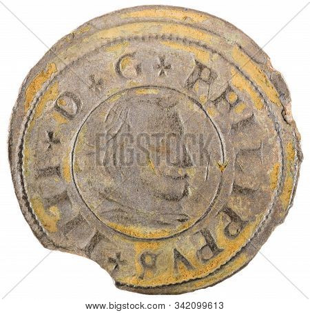 Ancient Spanish Copper Coin Of King Felipe Iv. 1662. Coined In Segovia. 16 Maravedis. Obverse.