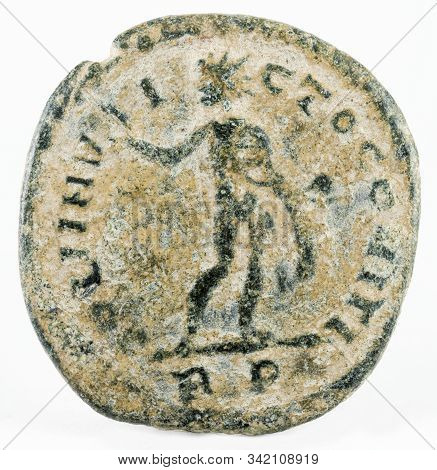 Ancient Roman Copper Coin Of Emperor Constantine I Magnus. Reverse.