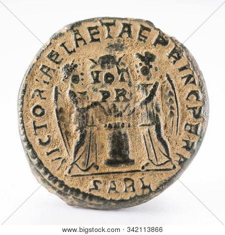 Ancient Roman Copper Coin Of Emperor  Constantinus I Magnus. Reverse.