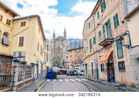 Soller, Mallorca, Spain - Jan 19, 2019: Old Town Street In The Historical Center Of The Spanish City