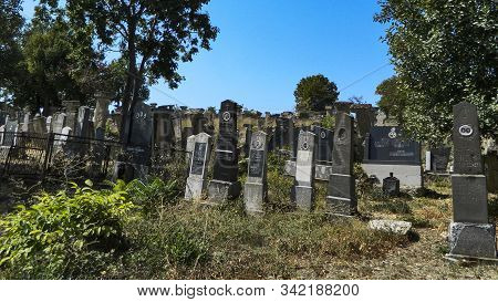 Old Village Cemetery