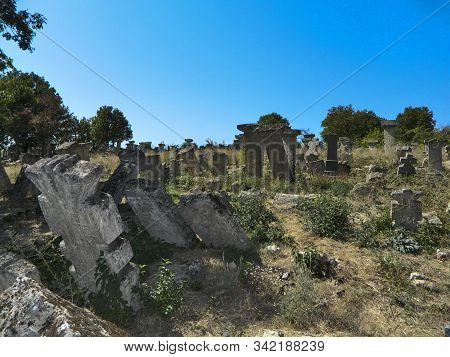 Old Village Cemetery