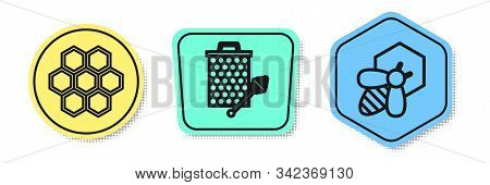 Set Line Honeycomb, Honeycomb With Honey Dipper Stickicon And Bee And Honeycomb. Colored Shapes. Vec