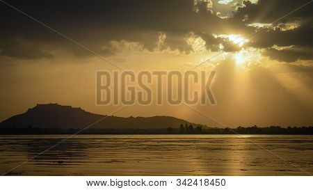 Hari Parat Fort In Kashmir And Dal Lake In The Foreground On A Beautiful Sunset
