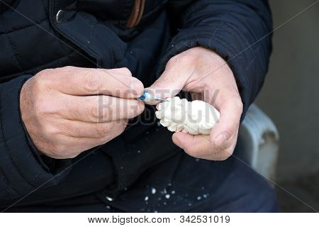Meerschaum Carving Master. Shaping With Carving Knife. The Art Of Meerschaum Hand