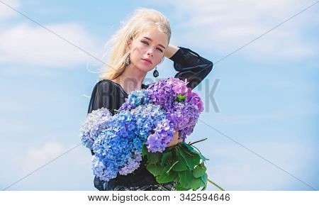 Enjoy Spring Without Allergy. Allergy Free Life. Stop Allergy Blooming Season. Springtime Bloom. Fem