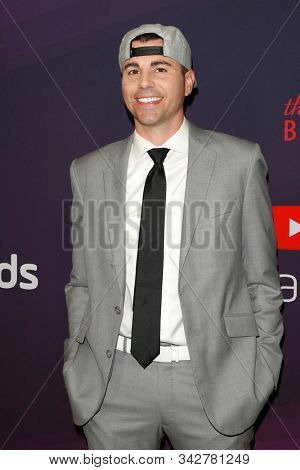 LOS ANGELES - DEC 13:  Mark Rober at the 9th Annual Streamy Awards at the Beverly Hilton Hotel on December 13, 2017 in Beverly Hills, CA