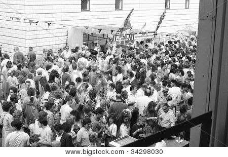 LONDON - 21 juli: Den italienske gadefest i Warner Street, Clerkenwell på 21. juli 1990 i London.