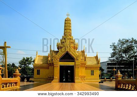 Samut Songkhram, Thailand - 17 December, 2019 : Samut Songkhram City Pillar Shrine