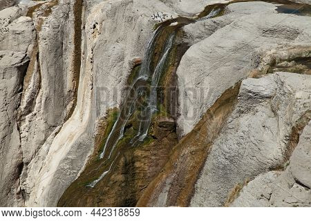 Shoshone Falls On Snake River At Shoshone Falls Park, Idaho