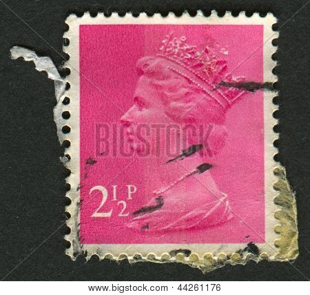 UK-เซอร์กา 1971:A แสตมป์ที่พิมพ์ในประเทศอังกฤษแสดงรูปของ Elizabeth II เป็นพระมหากษัตริย์รัฐธรรมนูญของ 16 