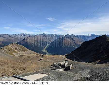 Early Morning View From Parsenn Weissfluhjoch Over Sea Of Mist With Blue Sky, Good Day For Hiking In