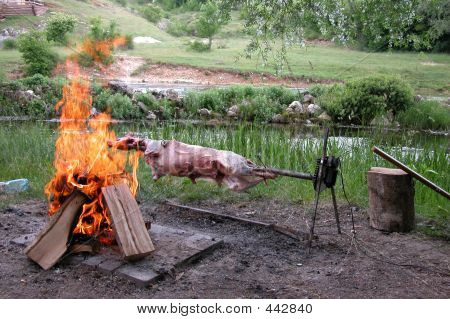 Příprava na grilu
