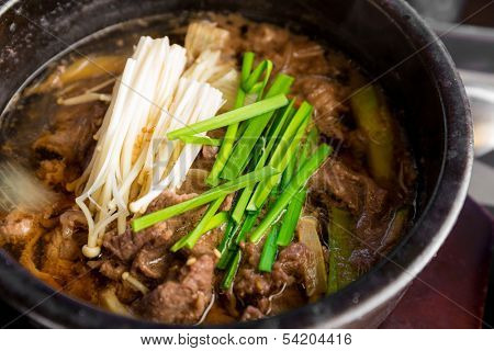 Korean cuisine, Bowl of beef soup