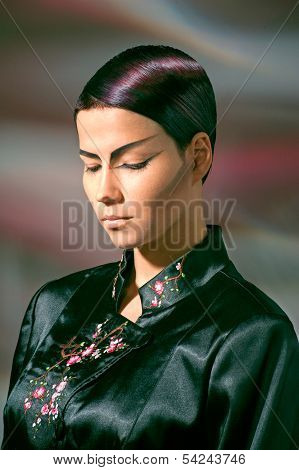 The Girl With Fancy Makeup