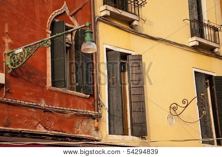 Venice streetlight
