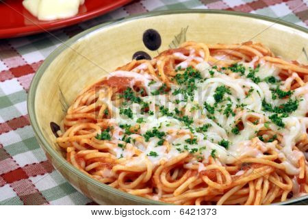 exquisite Nudeln mit frischen Tomaten sauce