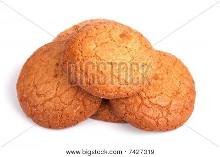 Cookies deliciosos Macaroon sobre fundo branco
