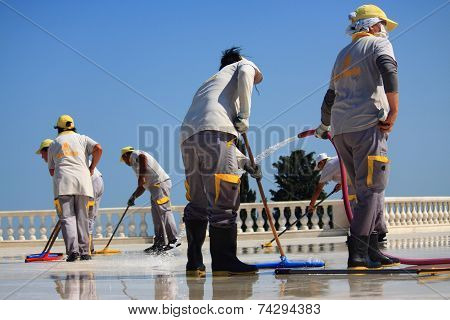 street cleaners in Baku