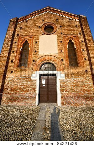 Church  In  The Parabiago  Old   Closed Brick Tower Sidewalk