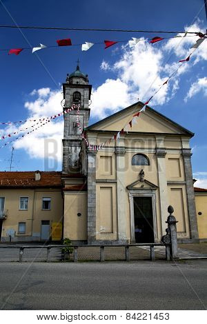 In  The Sumirago  Old   Church  Brick Tower Sidewalk Italy  Lombardy