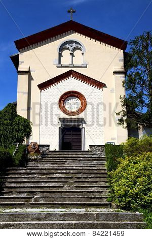 Lombardy       The Crugnola Old   Church  Closed Brick Tower   Italy