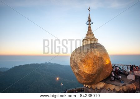 Myanmar Life