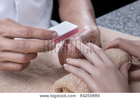 Manicure. Buffing