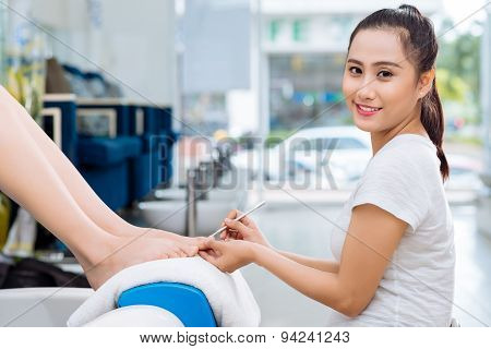 Pretty Vietnamese Pedicurist
